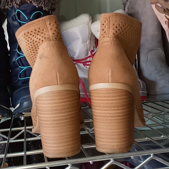 Women's universal thread booties size 6.5 - Picture 3 of 4